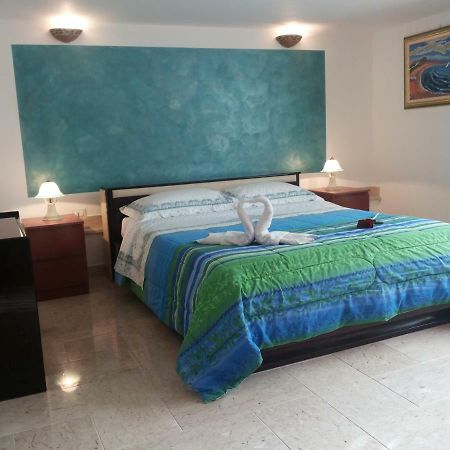 Giardino Fiorito Apartment Trapani Bagian luar foto